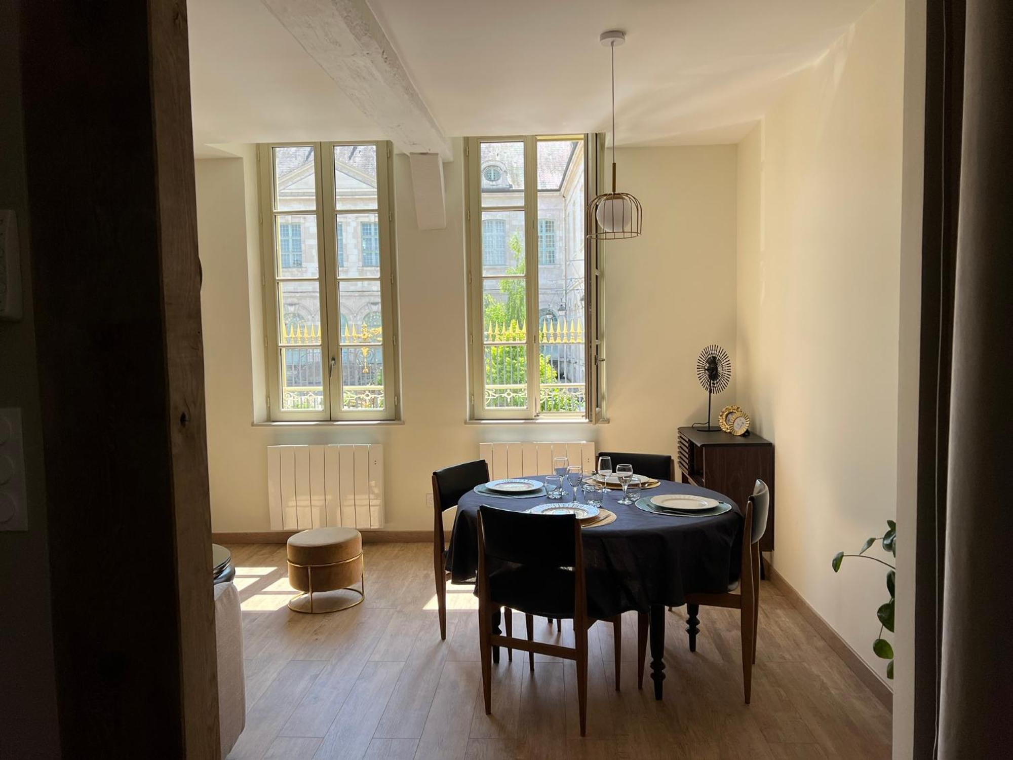 Appartement Cosy Tout Confort Troyes Zewnętrze zdjęcie